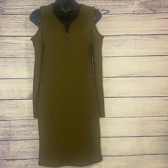 Hot Kiss cold shoulder dress size Large - Picture 1 of 10